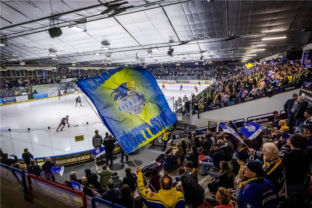 Die besten Fotos vom Showdown der Eisadler Dortmund gegen die Ratinger Ice Aliens.