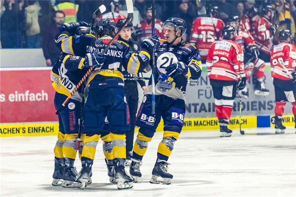 Die besten Fotos vom Showdown der Eisadler Dortmund gegen die Ratinger Ice Aliens.