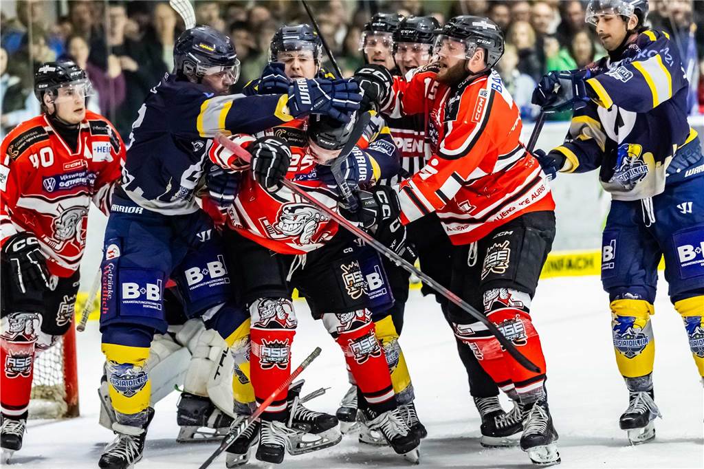 Die besten Fotos vom Showdown der Eisadler Dortmund gegen die Ratinger Ice Aliens.