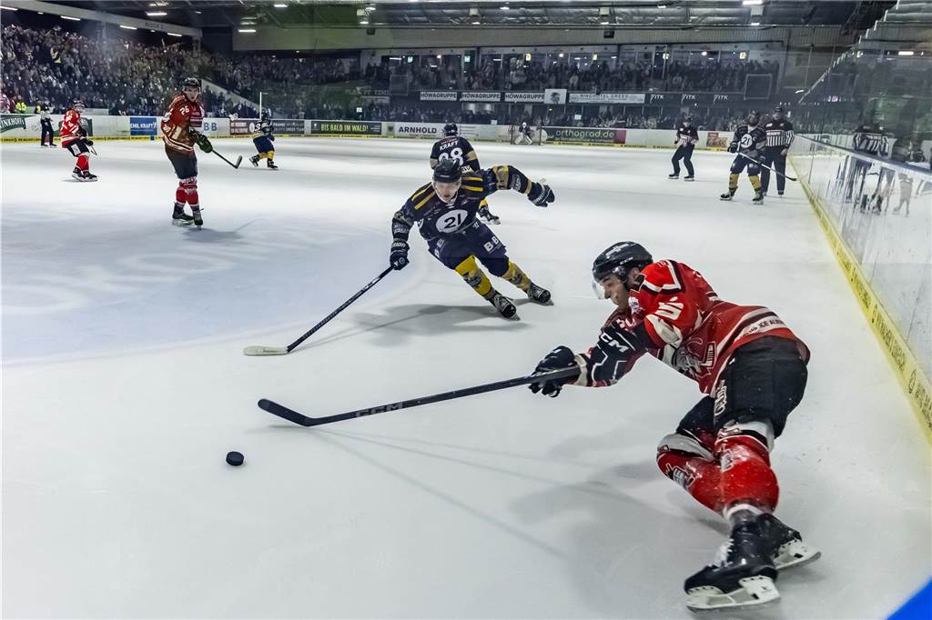 Die besten Fotos vom Showdown der Eisadler Dortmund gegen die Ratinger Ice Aliens.