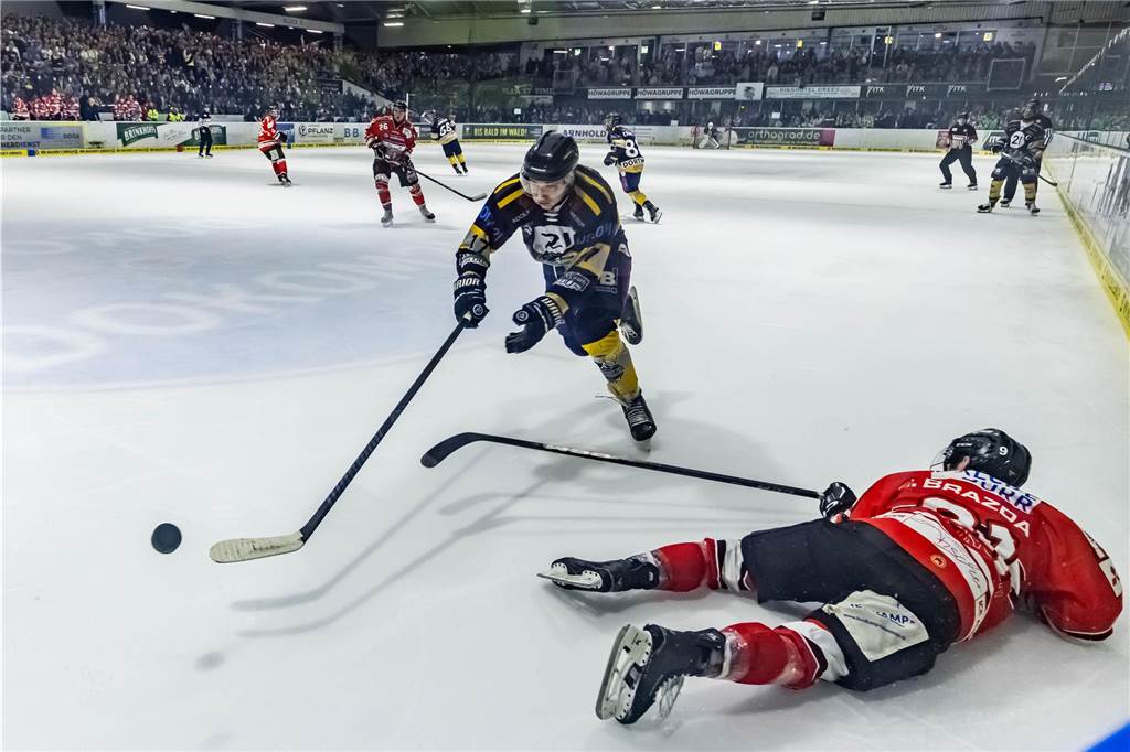 Die besten Fotos vom Showdown der Eisadler Dortmund gegen die Ratinger Ice Aliens.
