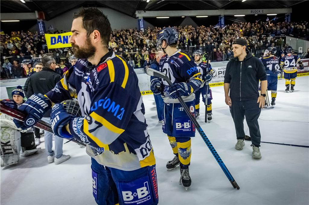 Die besten Fotos vom Showdown der Eisadler Dortmund gegen die Ratinger Ice Aliens.