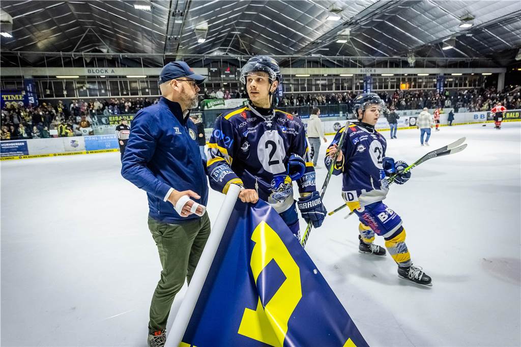 Die besten Fotos vom Showdown der Eisadler Dortmund gegen die Ratinger Ice Aliens.