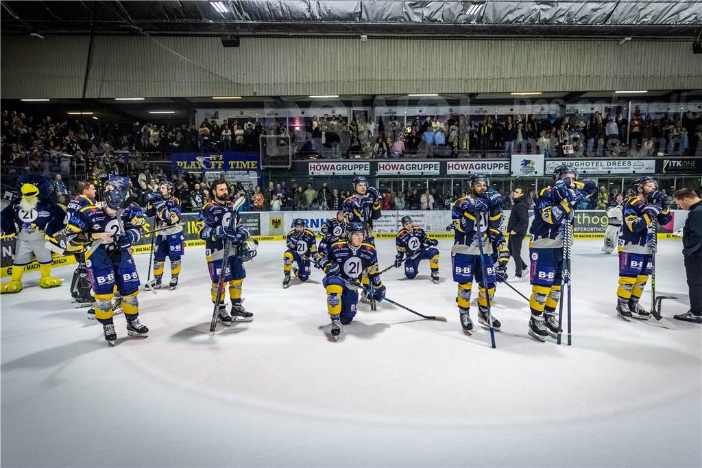 Die besten Fotos vom Showdown der Eisadler Dortmund gegen die Ratinger Ice Aliens.