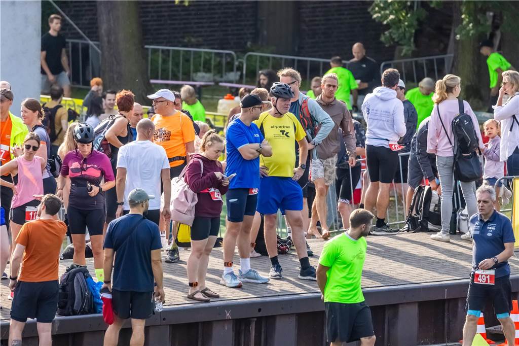 Die besten Fotos vom Triathlon in Dortmund 2024. 
