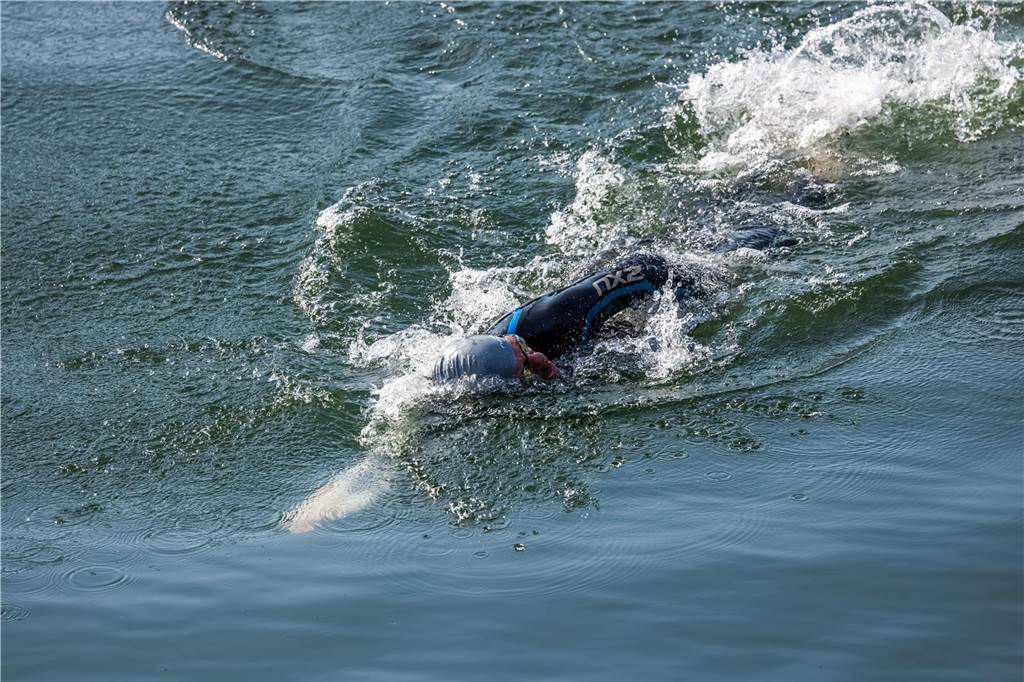 Die besten Fotos vom Triathlon in Dortmund 2024. 