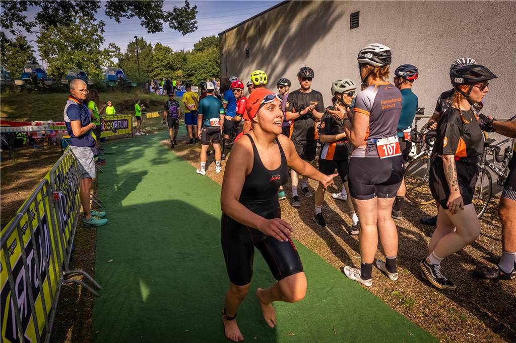Die besten Fotos vom Triathlon in Dortmund 2024. 