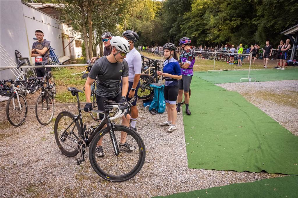 Die besten Fotos vom Triathlon in Dortmund 2024. 