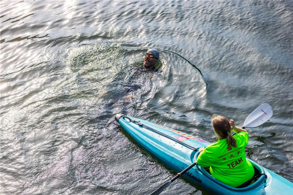Die besten Fotos vom Triathlon in Dortmund 2024. 