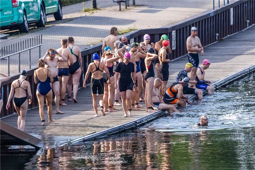 Die besten Fotos vom Triathlon in Dortmund 2024. 