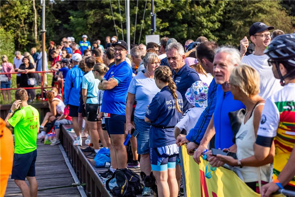 Die besten Fotos vom Triathlon in Dortmund 2024. 