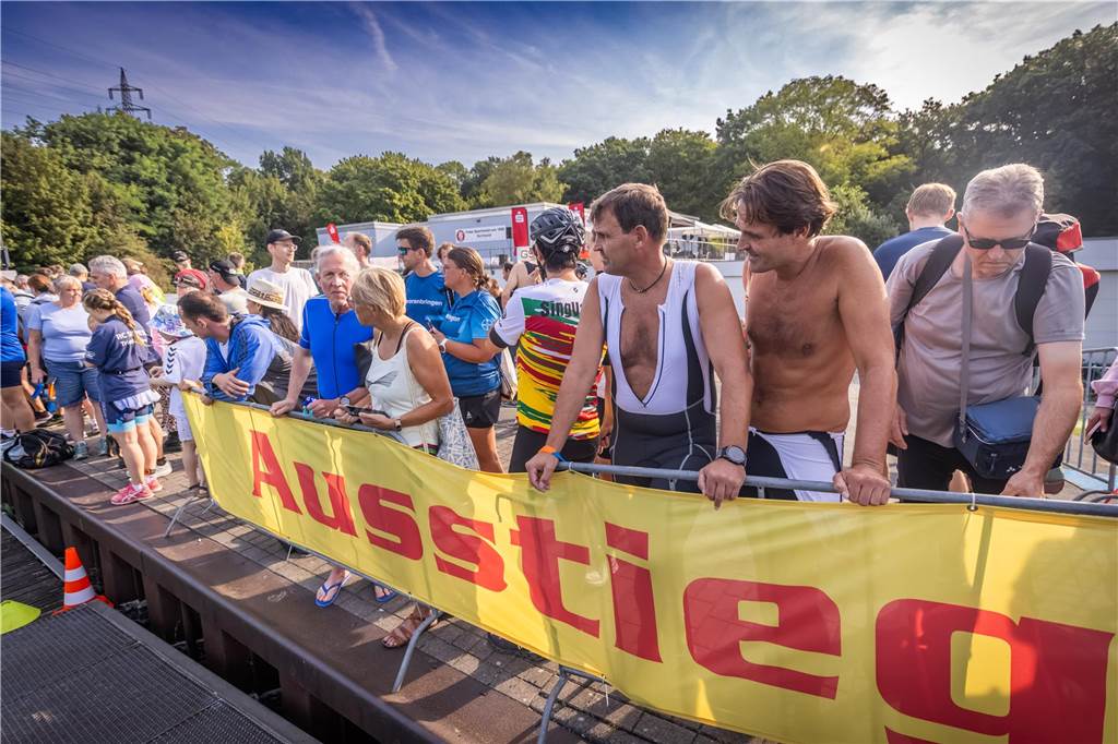 Die besten Fotos vom Triathlon in Dortmund 2024. 
