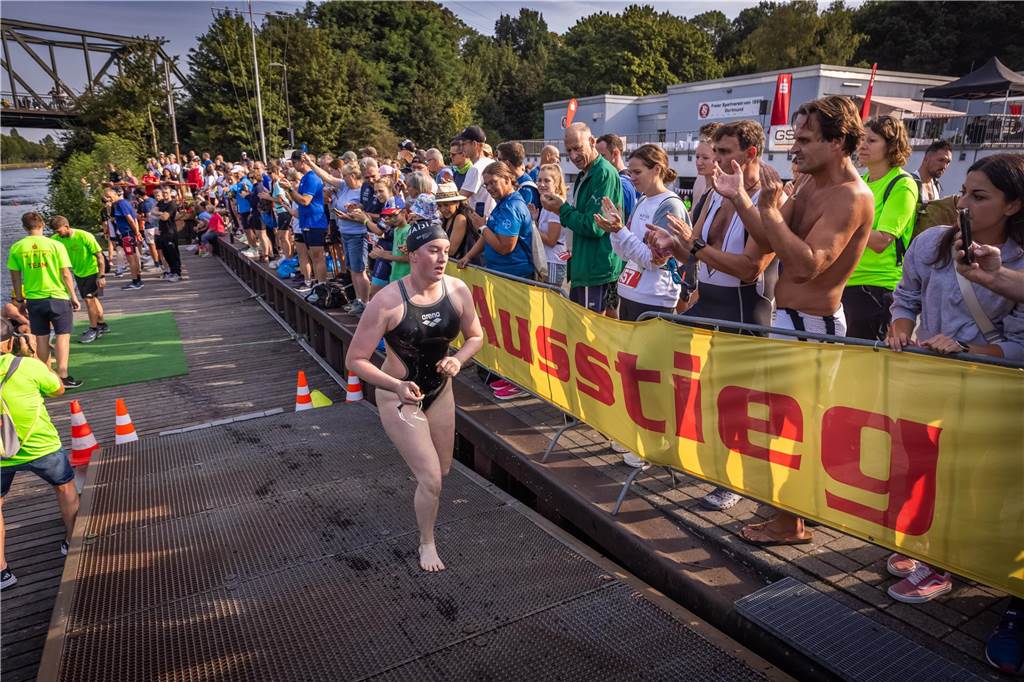 Die besten Fotos vom Triathlon in Dortmund 2024. 