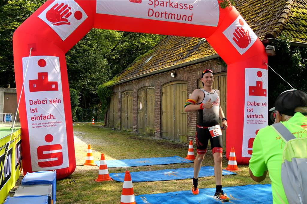Die besten Fotos vom Triathlon in Dortmund 2024. 