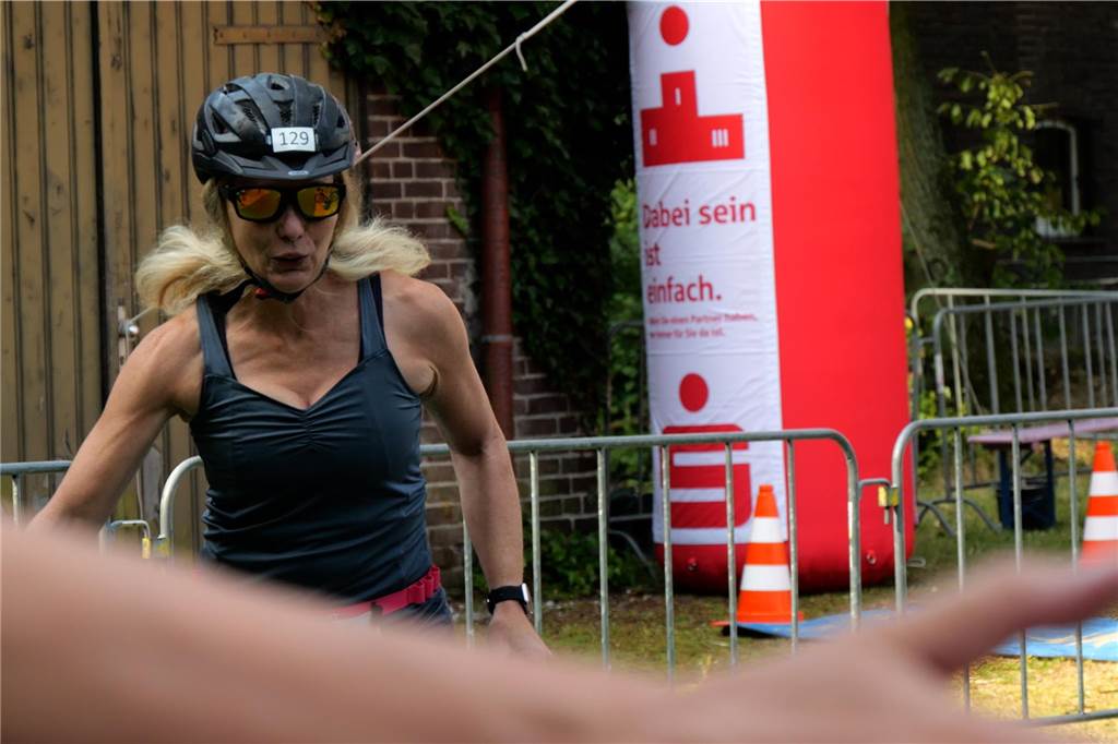 Die besten Fotos vom Triathlon in Dortmund 2024. 