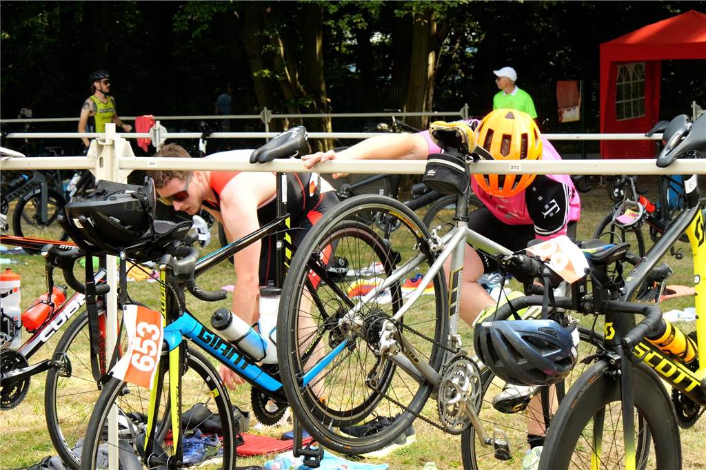 Die besten Fotos vom Triathlon in Dortmund 2024. 