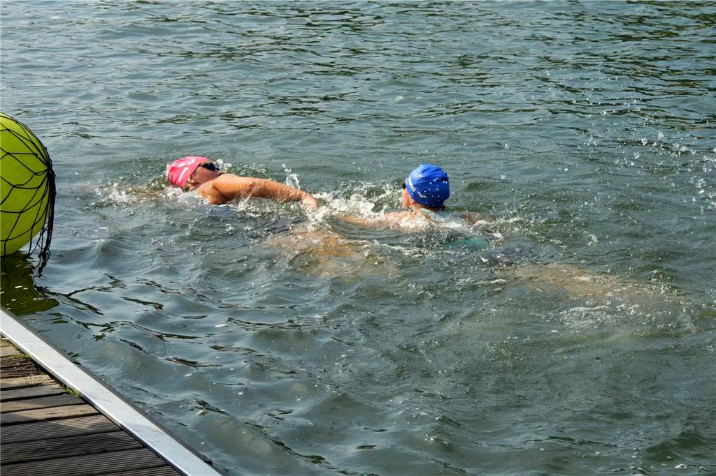 Die besten Fotos vom Triathlon in Dortmund 2024. 