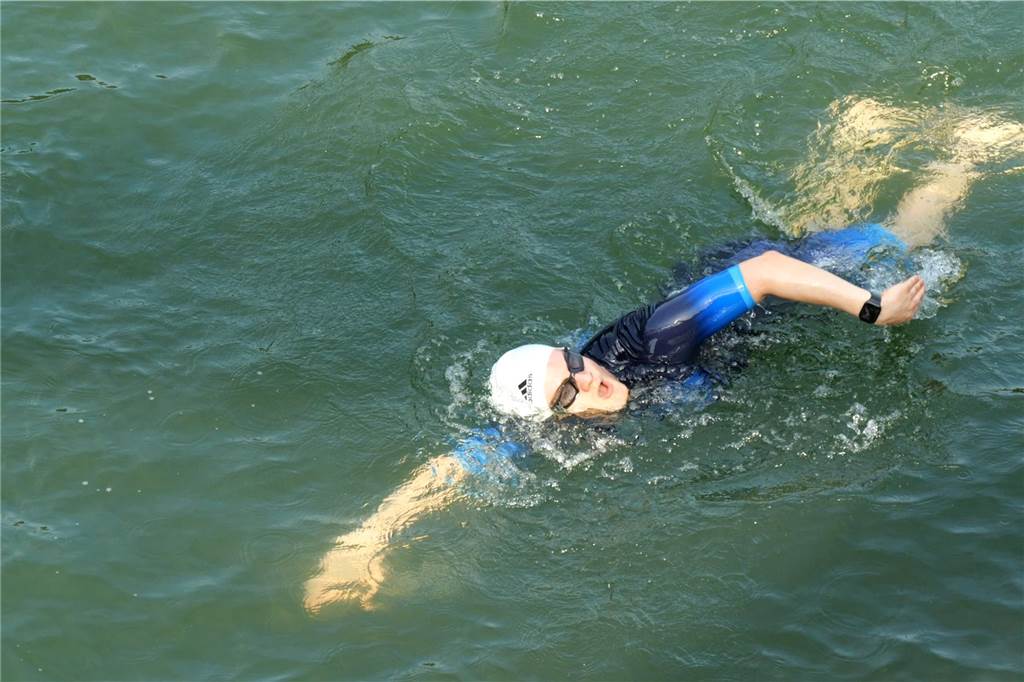 Die besten Fotos vom Triathlon in Dortmund 2024. 