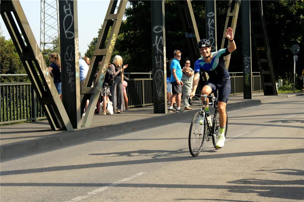 Die besten Fotos vom Triathlon in Dortmund 2024. 