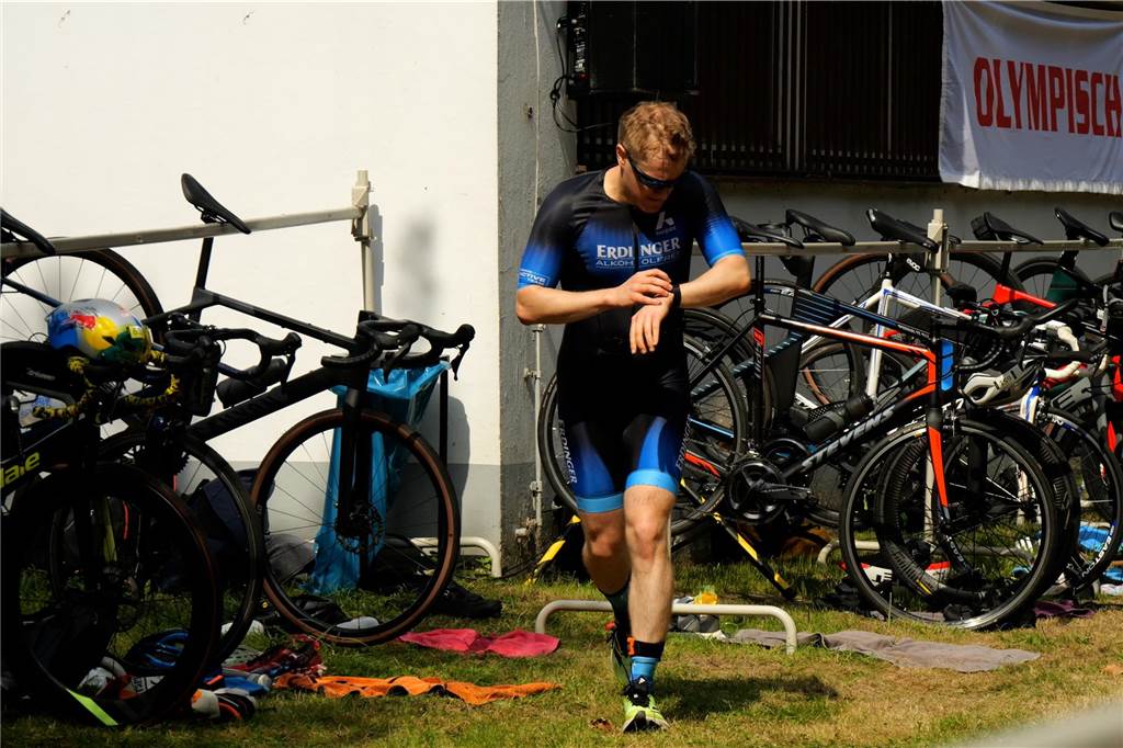 Die besten Fotos vom Triathlon in Dortmund 2024. 