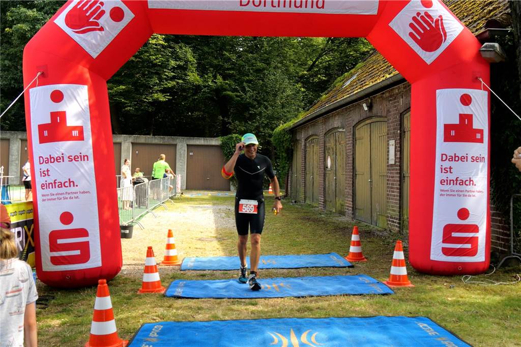 Die besten Fotos vom Triathlon in Dortmund 2024. 