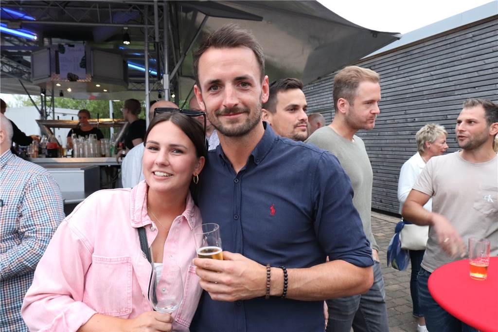 Begeisterte Besucher beim Summer Special mit Wolf Codera.