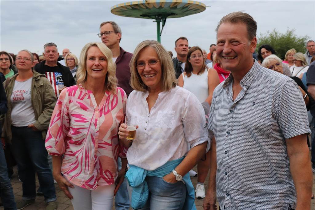 Begeisterte Besucher beim Summer Special mit Wolf Codera.
