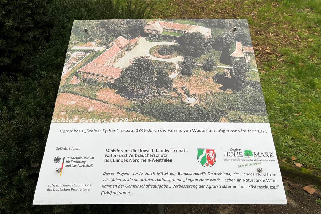 Schloss Sythen: Die Sanierung eines Rundgangs war ein Abenteuer Ino-Tafel zur Geschichte von Schloss Sythen