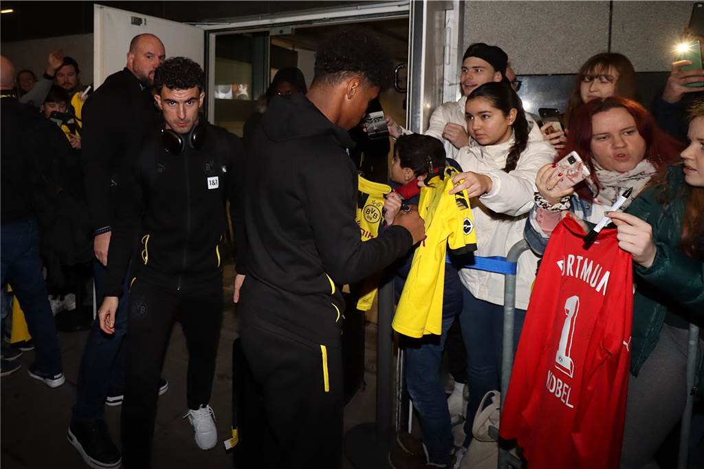 Die Bilder der BVB-Rückkehr aus Spanien.