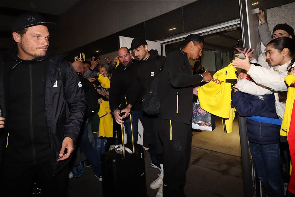 Die Bilder der BVB-Rückkehr aus Spanien.