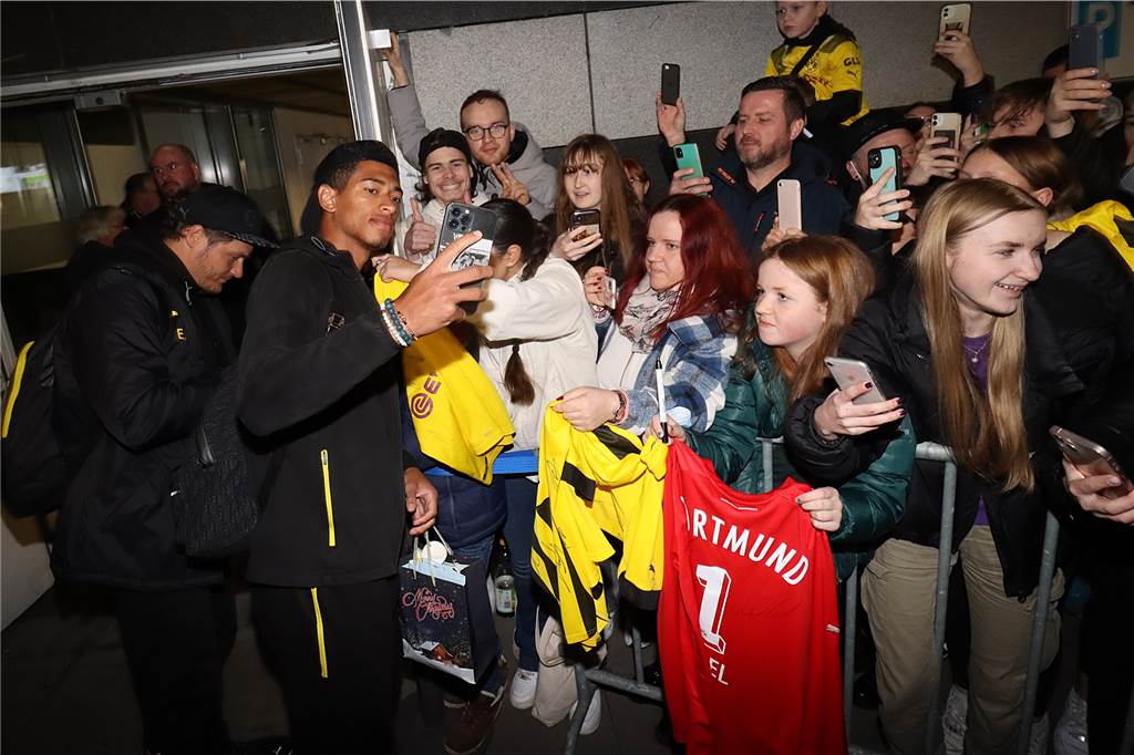 Die Bilder der BVB-Rückkehr aus Spanien.