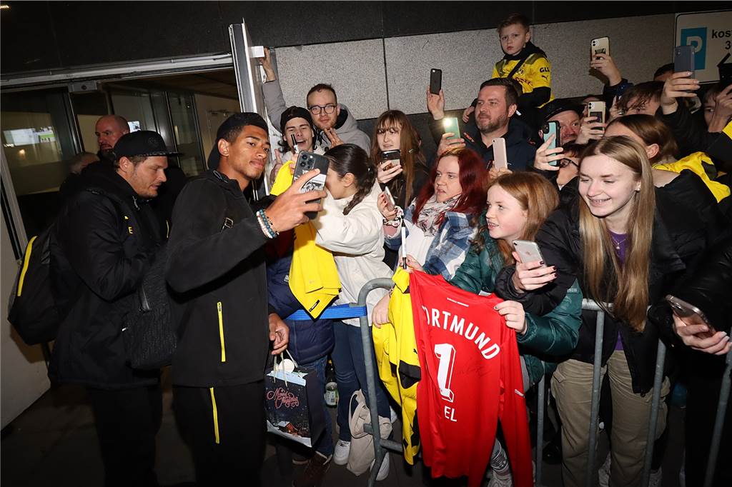 Die Bilder der BVB-Rückkehr aus Spanien.
