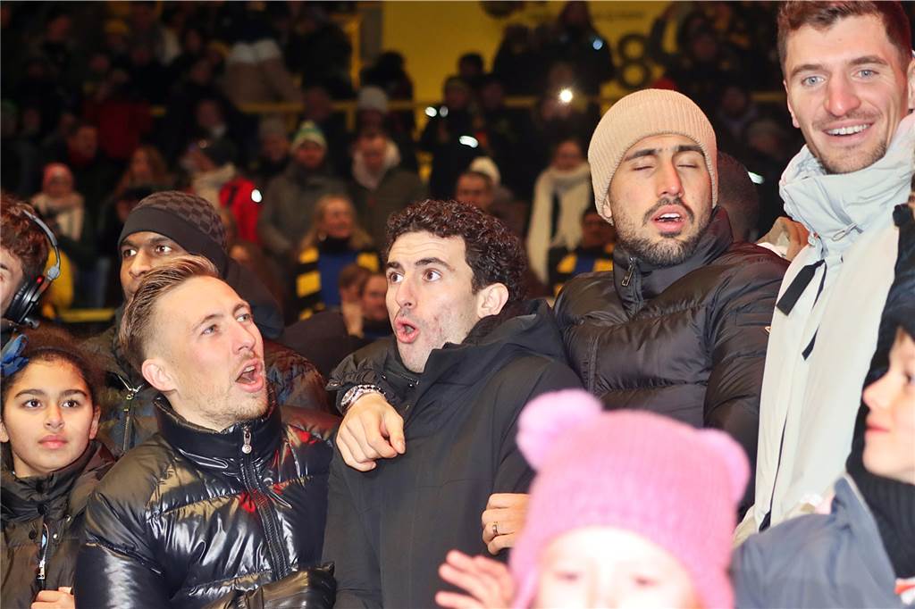 Die Bilder des BVB-Weihnachtssingens im Signal Iduna Park.