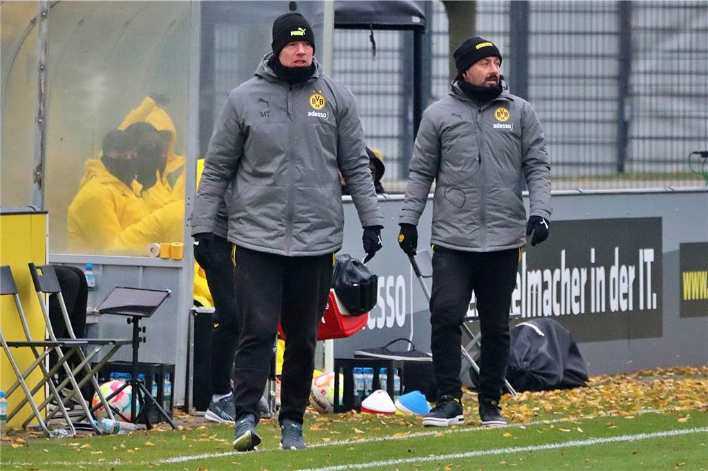 Die Bilder des Heimspiels der BVB-U19 gegen den MSV Duisburg.