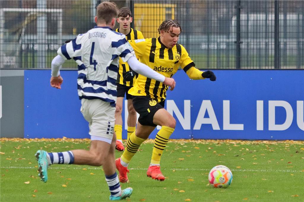 Die Bilder des Heimspiels der BVB-U19 gegen den MSV Duisburg.