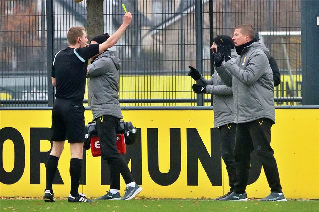 Die Bilder des Heimspiels der BVB-U19 gegen den MSV Duisburg.