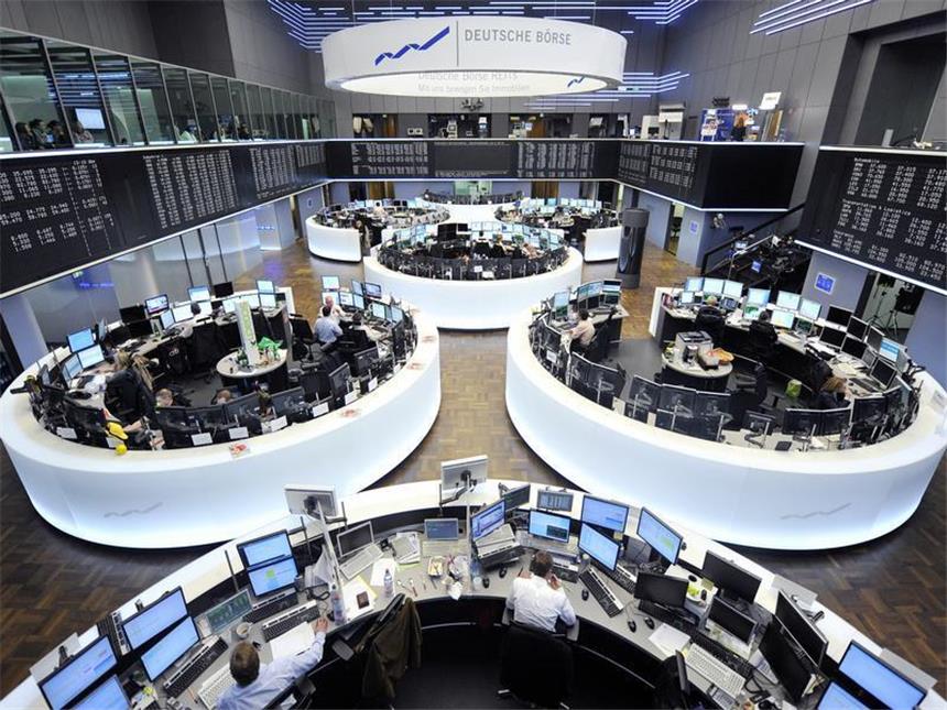 Finanzplatz Frankfurt feiert 425 Jahre Börse Die Börse ist vom Finanzplatz Frankfurt nicht mehr wegzudenken. Ihre Wurzeln reichen ins Jahr 1585 zurück: