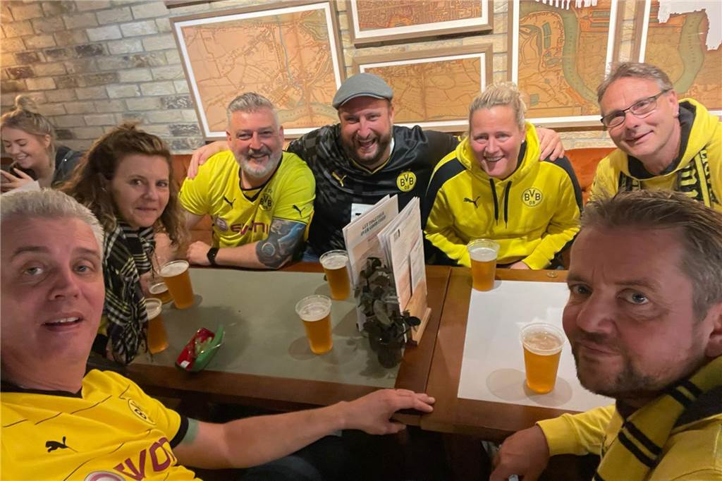 BVB-Fans aus dem Ostvest melden sich aus London BVB-Fans in London