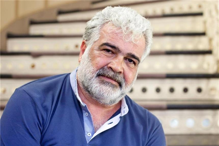 Schreiben gegen den Tod: Neue Literatur syrischer Autoren Die Bücher von Khaled Kalifa sind in Syrien verboten. Foto: Johannes Stein