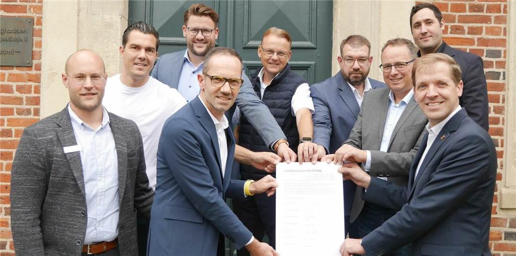 Aus für Notfallpraxis in Lüdinghausen ist nicht zu verhindern Die Bürgermeister aus der Region und Landrat Dr. Christian Schulze Pellengahr haben die Lüdinghauser Erklärung für den Erhalt der Notfallpraxis unterschrieben.