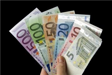Die Bundesbank-Experten sind besorgt, dass die Widerstandsfähigkeit etwa von Banken gegen mögliche Schocks überschätzt werden könnte. Foto: Daniel Reinhardt/Symbolbild
