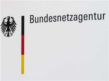 Die Bundesnetzagentur fordert Besitzer der Puppe "Cayla" dazu auf, das Spielzeug zu vernichten. Foto: Silas Stein/dpa