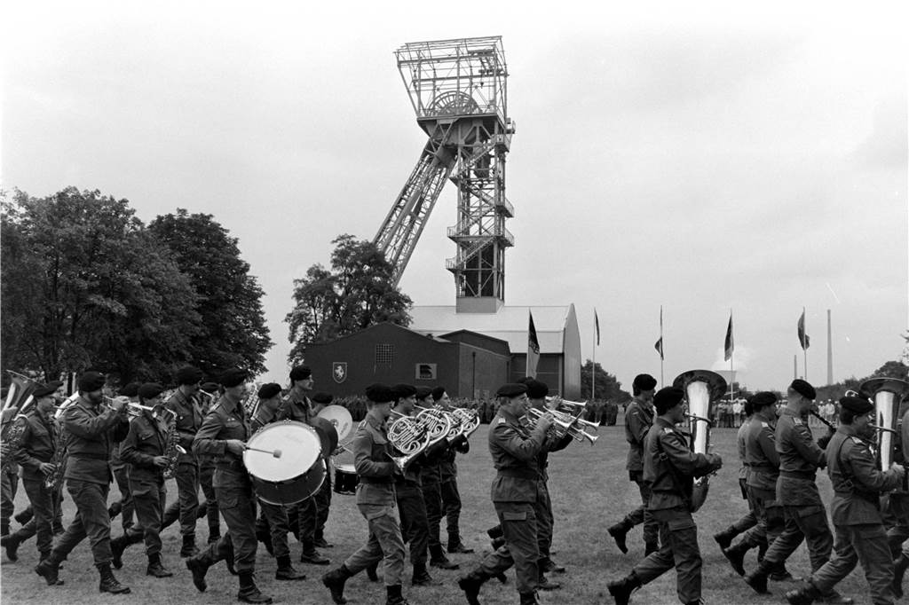 Die Bundeswehr nutzte nach der Schließung das Gelände der Zeche Minister Achenbach