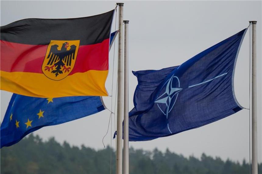 Bundeswehr soll für Nato neues Kommandozentrum aufbauen Die Bundeswehr soll ein neues Planungs- und Führungszentrum für schnelle Truppen- und Materialtransporte aufbauen. Foto: Philipp Schulze/Illustration
