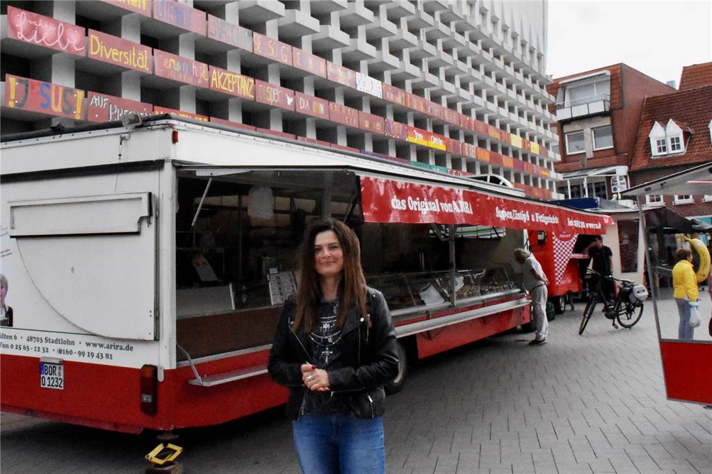 Die bunten Texte wecken ein wenig Hoffnung in Kornelia Gesing.