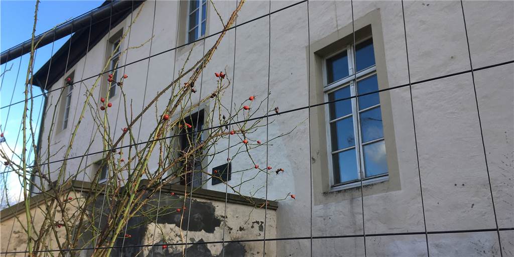 Nach langen Verzögerungen: Umbau-Arbeiten an Burg Botzlar starten Die Burg Botzlar schlummert vor sich hin. Der Umbau verzögerte sich lange. Jetzt sollen die Arbeiten noch im Sommer starten.