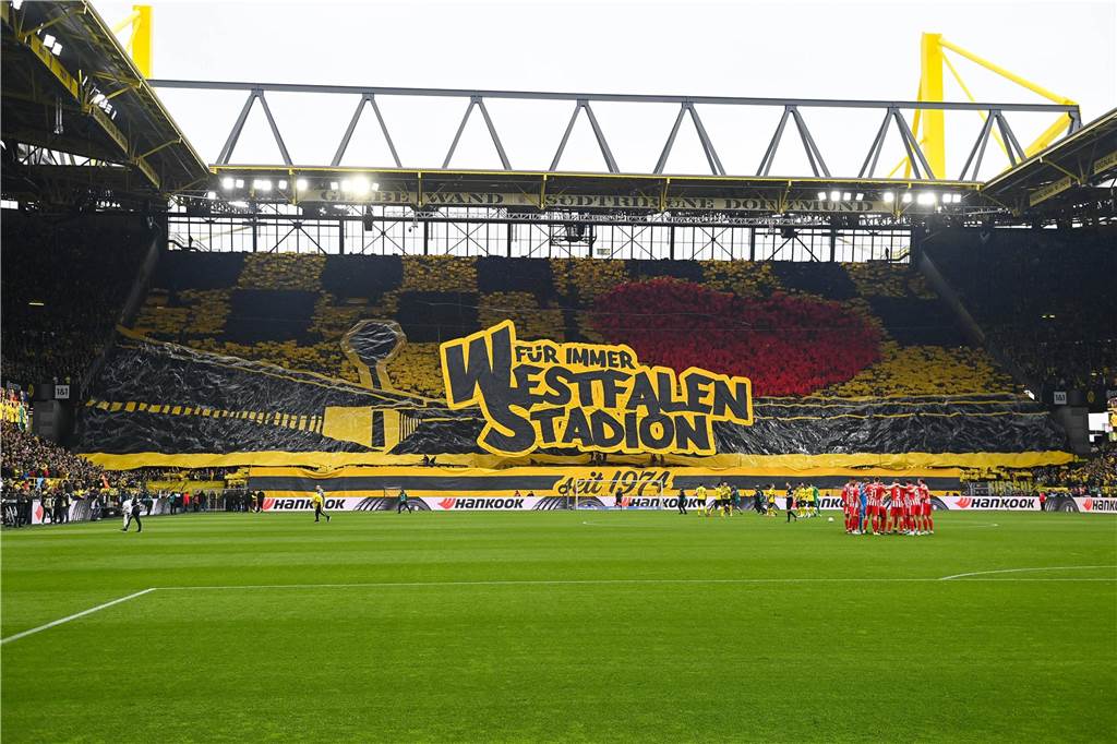 Die BVB-Choreo auf der Südtribüne.