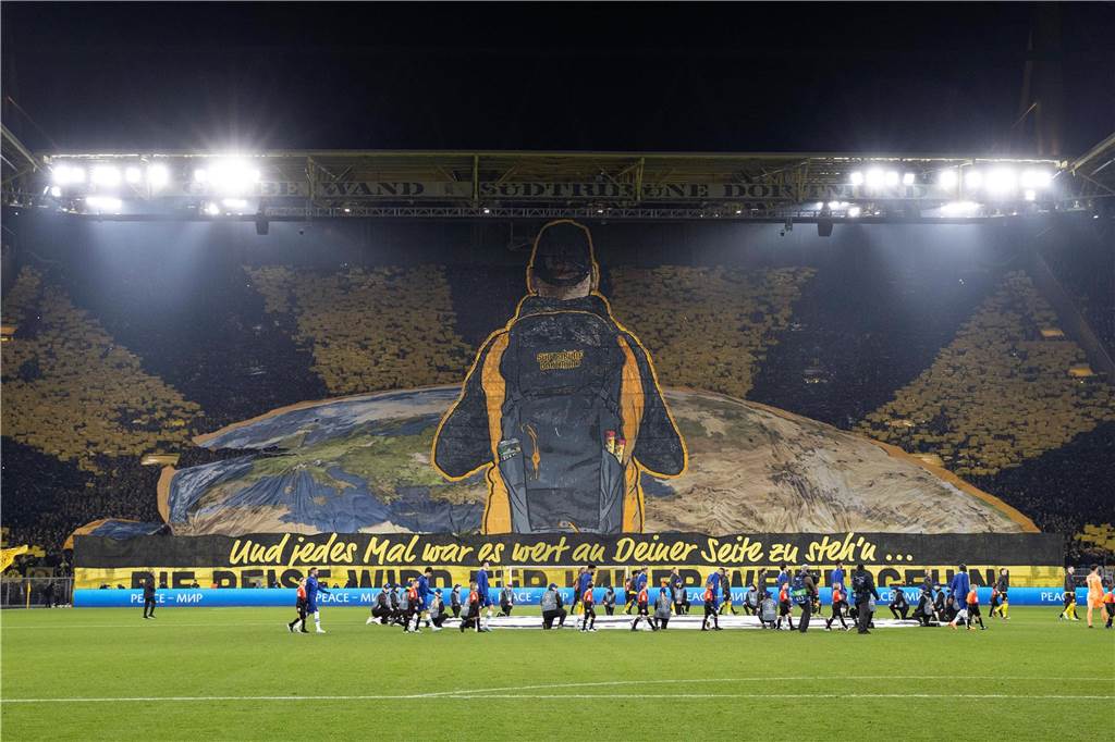 Die BVB-Choreo vor dem Chelsea-Spiel.