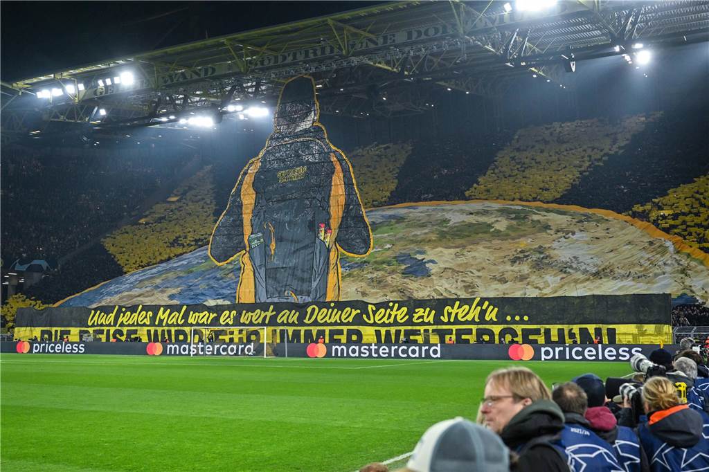 Die BVB-Choreo vor dem Chelsea-Spiel.