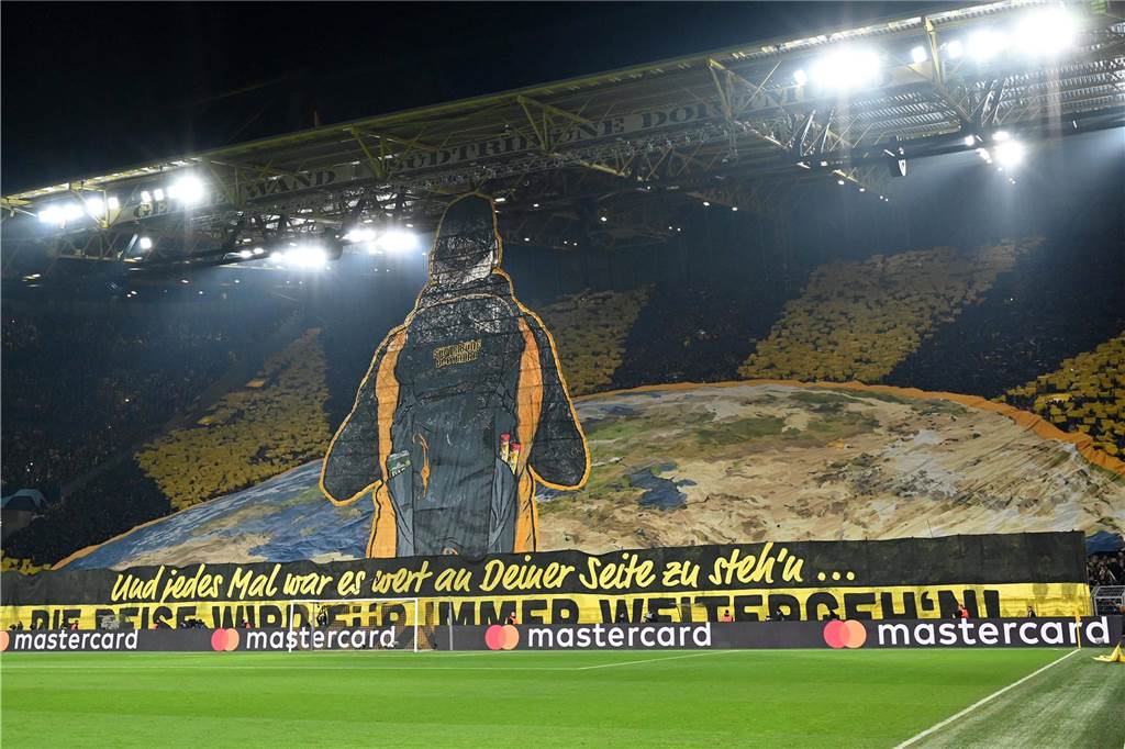 Die BVB-Choreo vor dem Chelsea-Spiel.